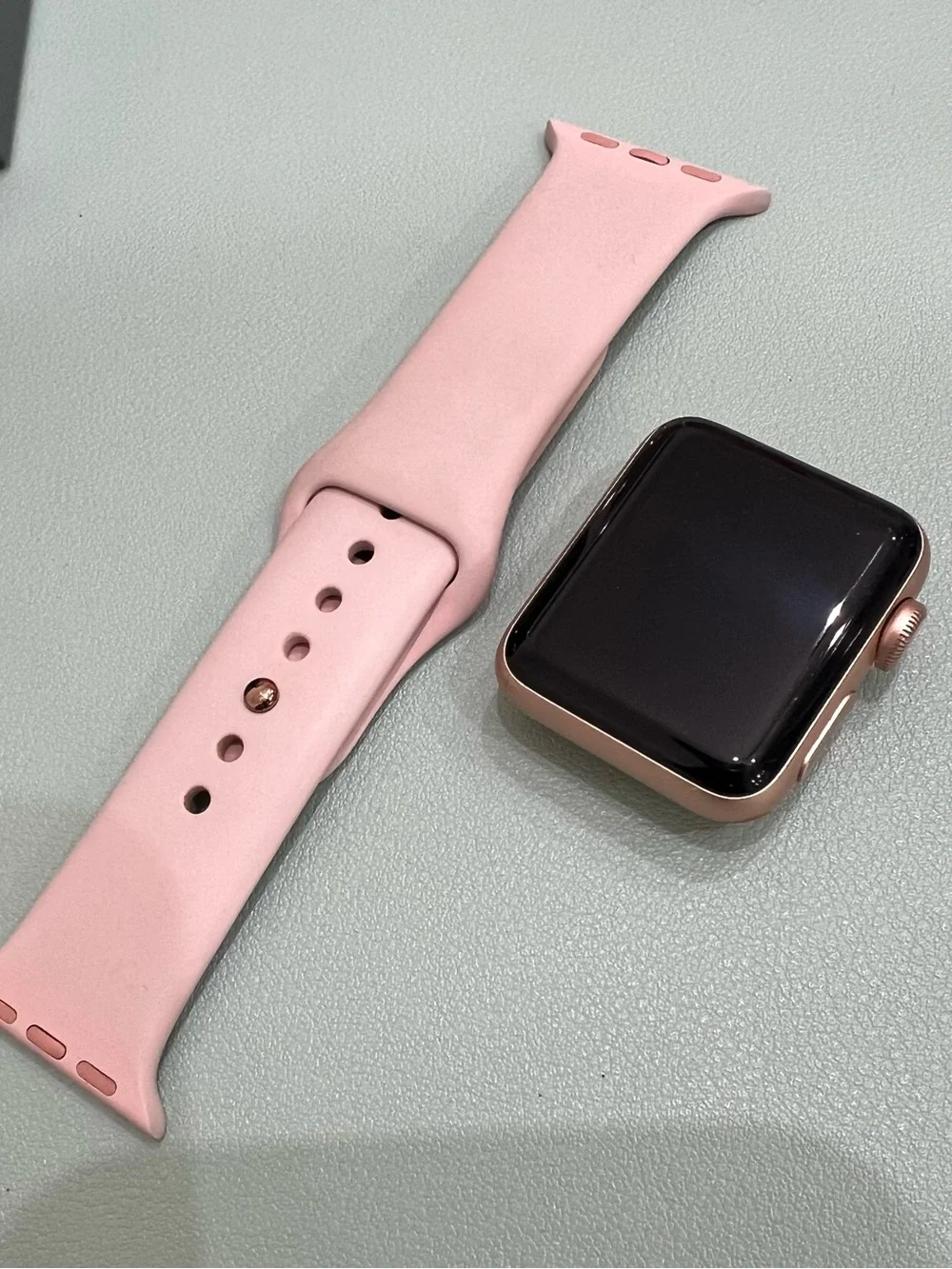 Apple Watch Series 3 GPS + Cellular 38MM Rose Gold Aluminum Pink Silicone Band